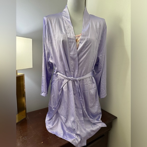 NWT Felina Women's 2 Piece Chemise And Robe - Picture 1 of 8